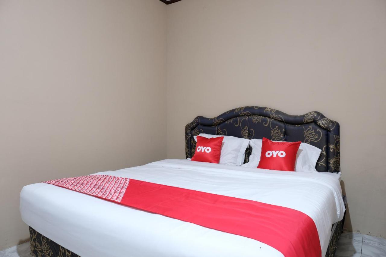 Oyo 1851 Homestay Joss Tanjungbinga エクステリア 写真